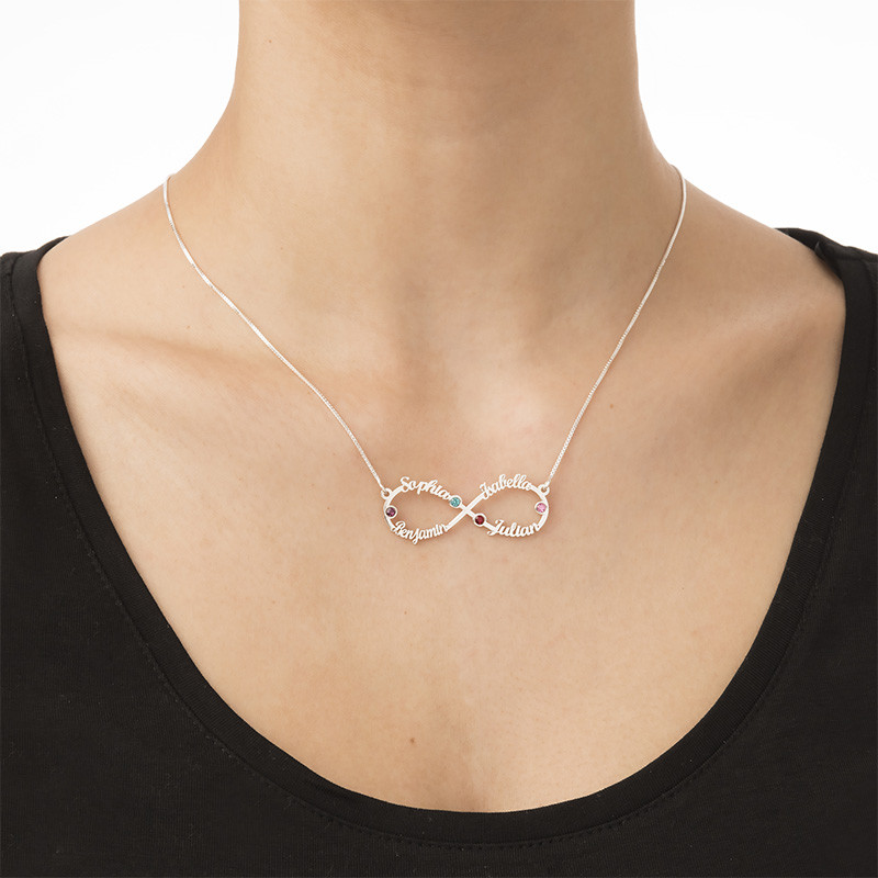 誕生石付き4つの名前入りインフィニティネックレス | MyNameNecklace JP